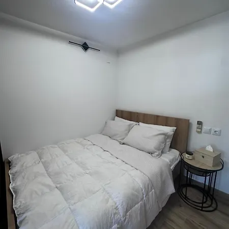 Elpida Apartamento *